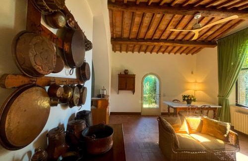 Simignano Apartment | Casina boutique con piscina riservata alla coppia di ospiti