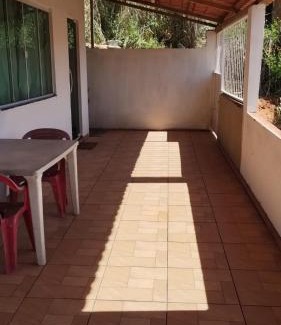 Rasa House | Casinha branca com piscina