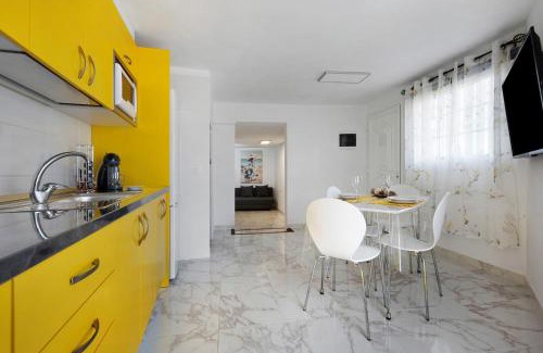 Candelaria House | Casita Auxilia Bajo