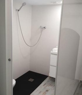 Canet de Mar Apartment | Casita en plena naturaleza con piscina y wifi gratis