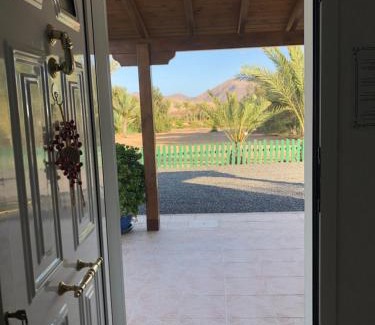 Tuineje House | Casita Hari, donde tu y tu tiempo se detienen.