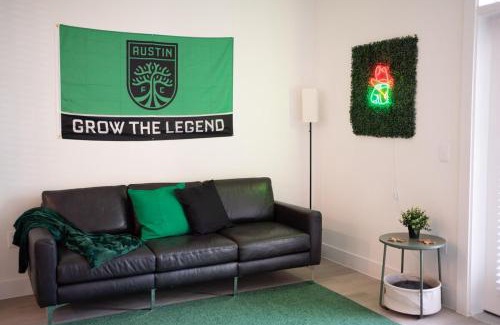 McNeil Apartment | Casita Verde - Near Q2 plus Domain - Fast Wifi & Gym