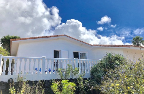 Tajuya House | Casita Vista Valle 3