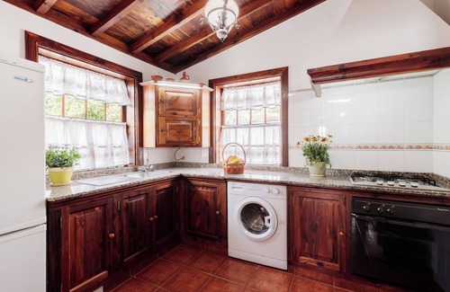 Malpaises Cottage | Casita with sea views and barbecue in Villa de Mazo, La Palma