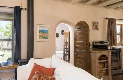 Taos House | Casitas Encantadas - Charming home with Hot Tub in Taos