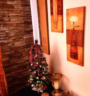 Ponsacco Apartment | Casolare Isabella "Il rifugio dei vinili" and Alice's room