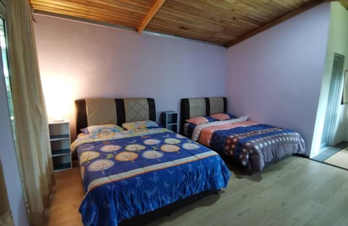 Sri Aman House | Cassava Homestay - Rumah Santai