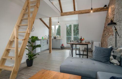 Oberzwehren Apartment | CASSEL LOFTS - Stilvolles Loft im Grünen mit Balkon nahe VW-Werk