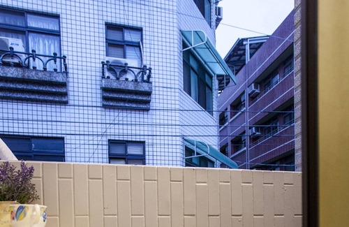 Xitun District House | Cast