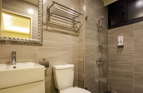 Xitun District House | Cast