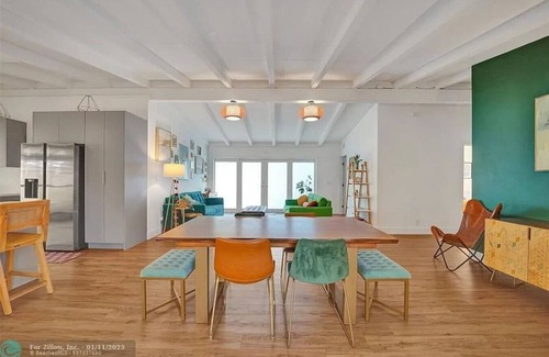 Lauderdale Isles House | Castaways Casita | Saltwater Pool | Dog Friendly