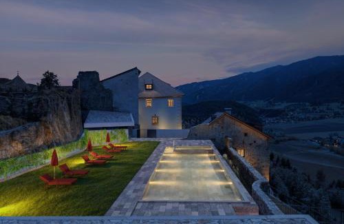 San Lorenzo di Sebato Hotel | Castel Badia