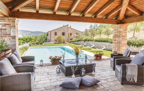 Loreto House | Castello Di Petroro