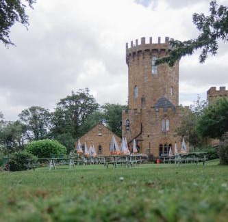 Sibford Gower Hotel | Castle At Edgehill