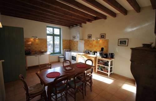 Saint-Etienne-la-Varenne Other | Castle- Apartment 8 people in the heart of Beaujolais