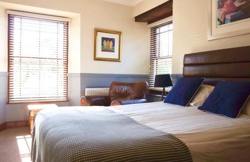 Newport Hotel | Castle Inn