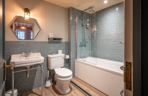 West Lulworth Hotel | Castle Inn