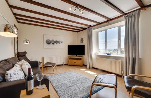 Craster House | Castle Point Cottage Craster