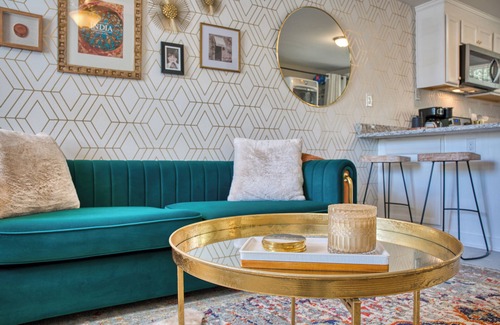 Wilmington House | Castle Street Retreat - Steps From Downtown Wilmington