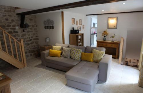 Faux-la-Montagne Apartment | Castle Terrace