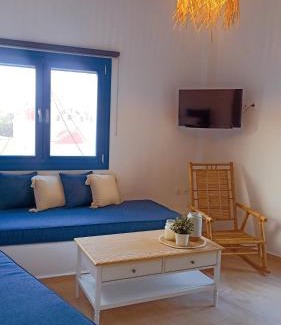 Panteli Apartment | Castle view