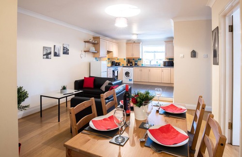 Stansted Apartment | Castle Walk