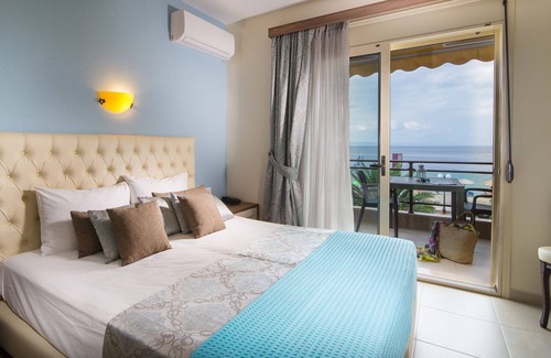 Toroni House | Castro Deluxe