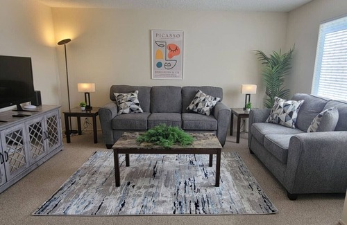 Old San Leandro Apartment | Castro Place Apartment in Downtown San Leandro