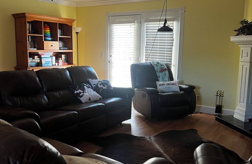 Stewart House | Catch and Relax! Private Family friendly house w/5 acre fishing pond.