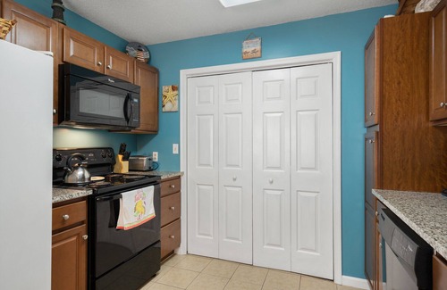 Deep Hole House | Catch of the Day on Chincoteague Island!