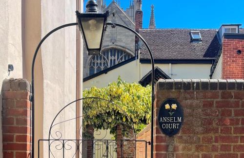 Bury St Edmunds Apartment | Cathedral View Apartment, Flat 4