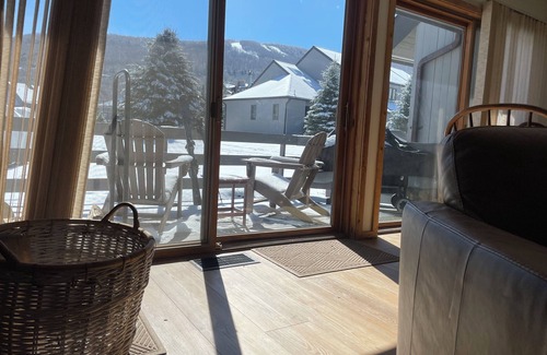 Windham House | Catskill house great for fall hiking and winter skiing! Available for NYE '26!