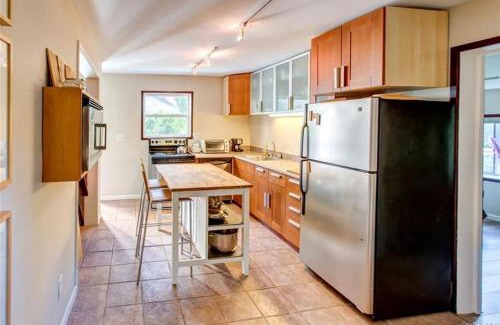 Swan Lake House | Catskills Lakefront with Kayaks, HotTub & Firepit
