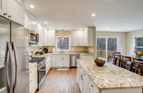 Greenville House | Catskills Winter Getaway w/Game Room