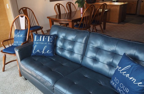 Honor House | Cavalier Cottage - PRIVATE WATERFRONT COTTAGE W/HUGE DOCK AND 4 KAYAKS!