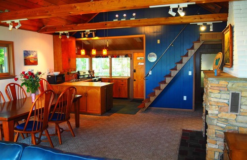 Honor House | Cavalier Cottage - PRIVATE WATERFRONT COTTAGE W/HUGE DOCK AND 4 KAYAKS!