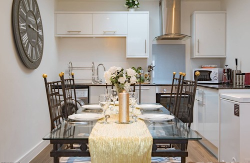 Waltham House | Cavallo Barn by Bloom Stays - a holiday let that sleeps 6 guests in 2 bedrooms