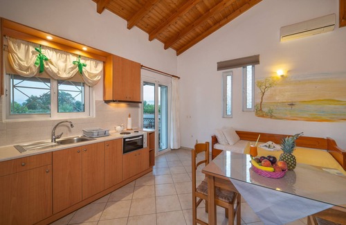 Pylos-Nestoras House | Cavo Gallo Sea Houses