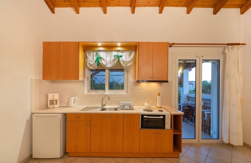 Pylos-Nestoras House | Cavo Gallo Sea Houses