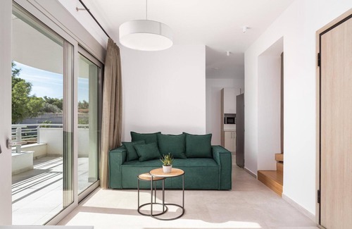 Isthmia House | Cavos Boutique Homes