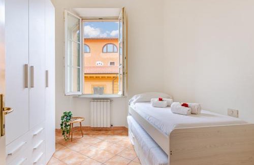 Pisa City Centre Apartment | Cavour 9 - Luminoso 3 Camere Borgo Stretto Vista in Centro