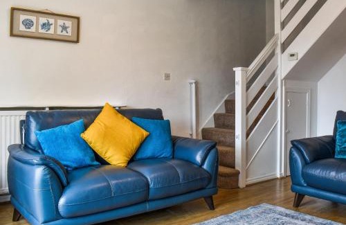 Cayton House | Cayton Cove Cottage