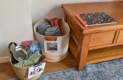 Cayton House | Cayton Cove Cottage