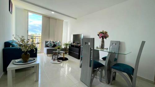 Neiva Apartment | CB Somos AT HOME Apto cómodo e impecable con Aire Acondicionado