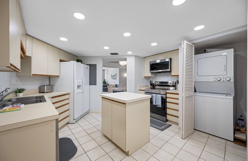 Sand Key Condo | CBC 1-20BC- Penthouse with panoramic views of the gulf!