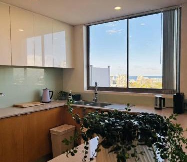 Wollongong CBD House | CBD Penthouse Retreat - Stunning Ocean & City View