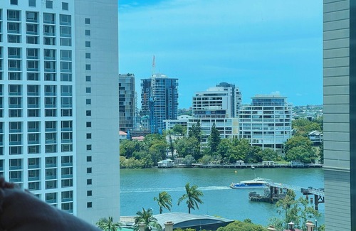 Brisbane Central Business District Apartment | CBD RiverView 2Bed Apt Kingbed at Tallest building