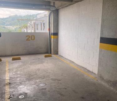 Manizales Apartment | CC Fundadores, cerca sector el Cable y CC Mall Plaza