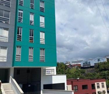 Manizales Apartment | CC Fundadores, cerca sector el Cable y CC Mall Plaza