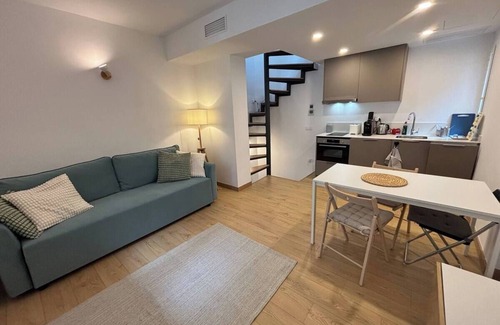 Barcelona Apartment | CCUNZ35 Home Barcelona